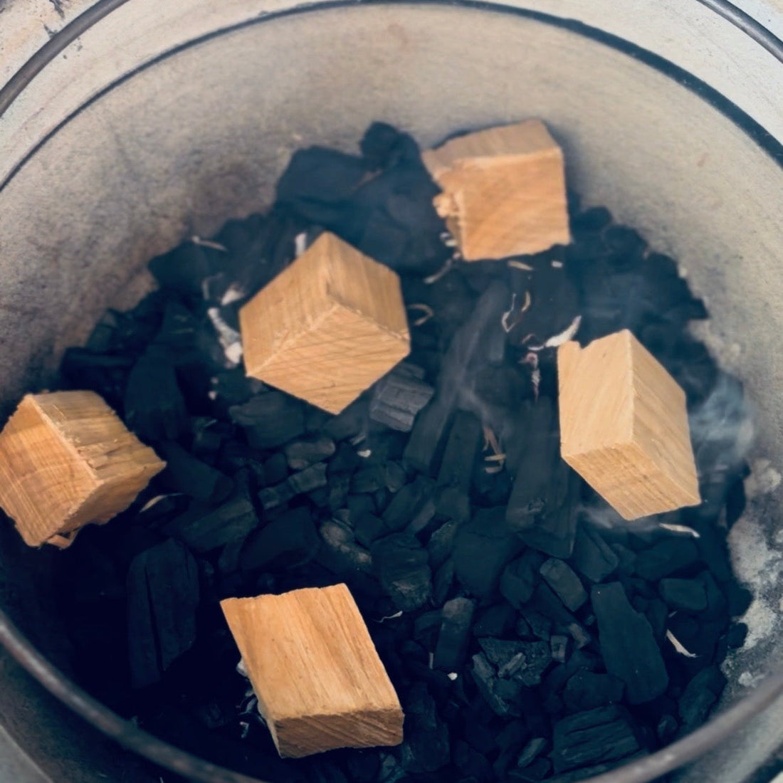 Verschillende soorten rookhout voor de BBQ